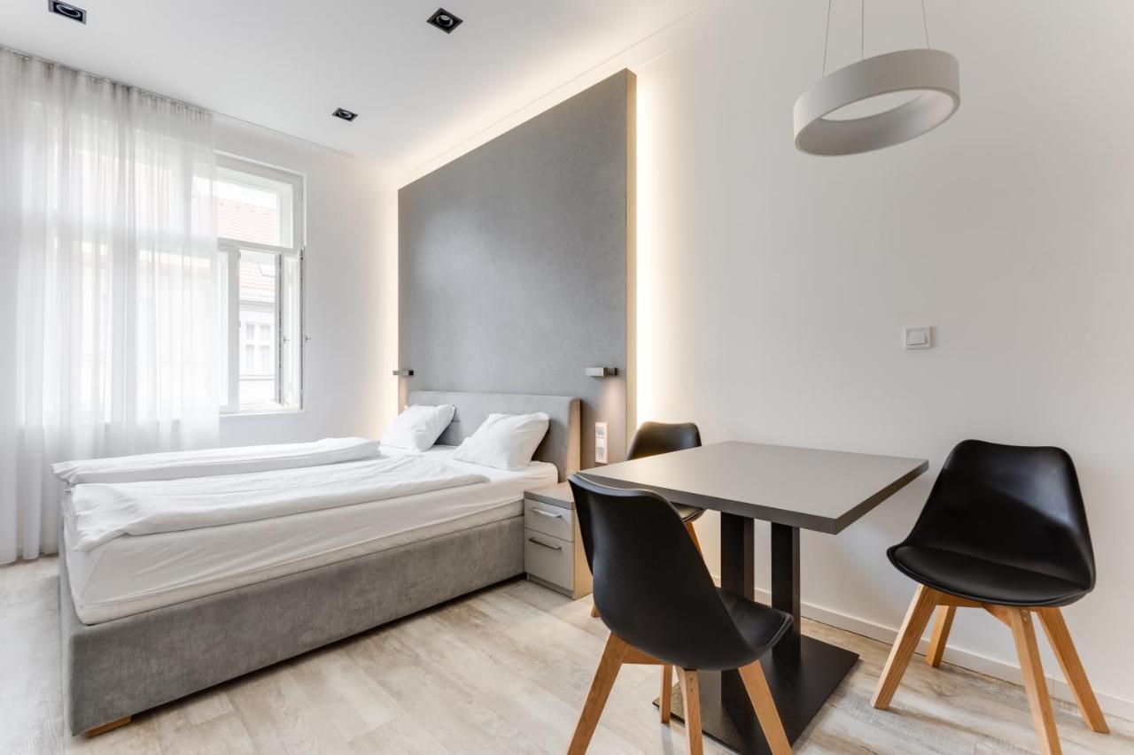 Lampi Aparthotel Prague — Photos 1