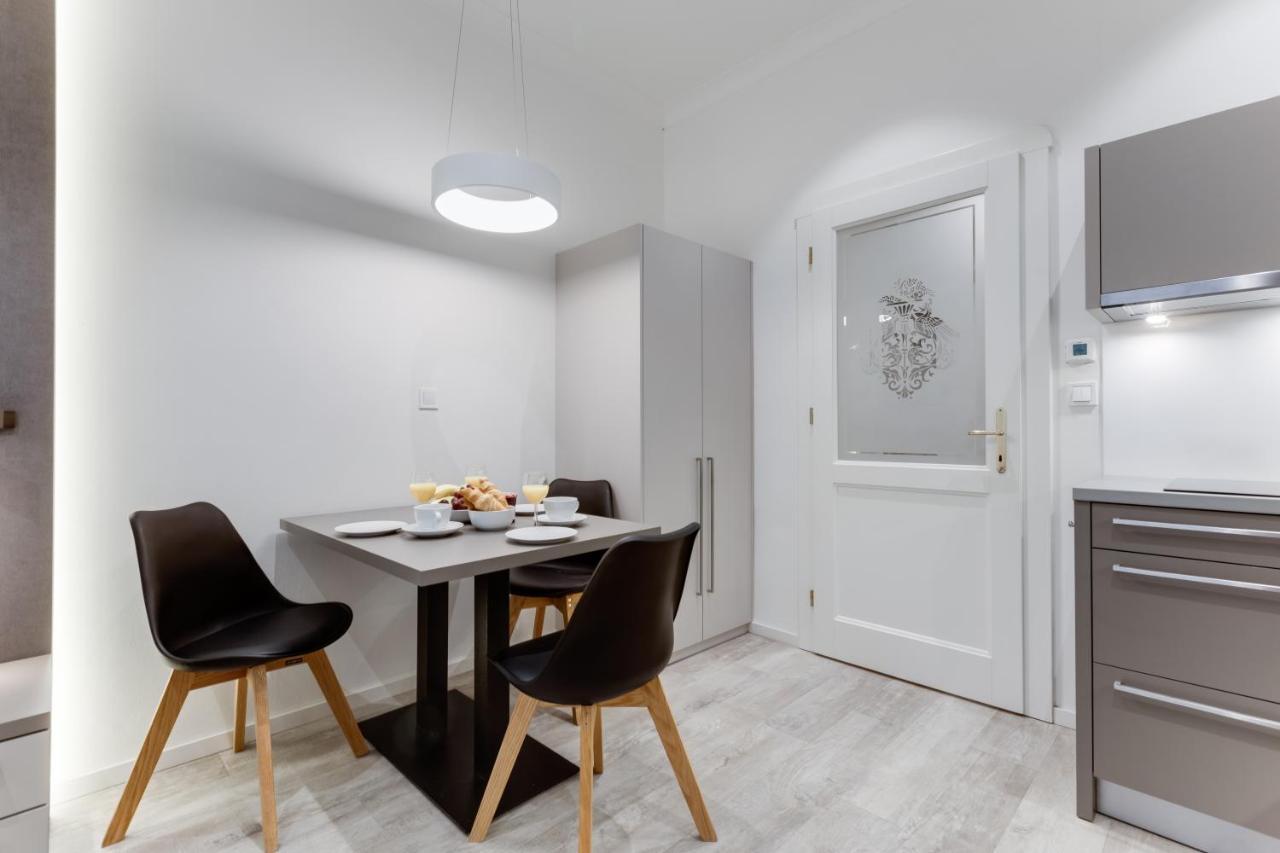 Lampi Aparthotel Prague — Photos 3